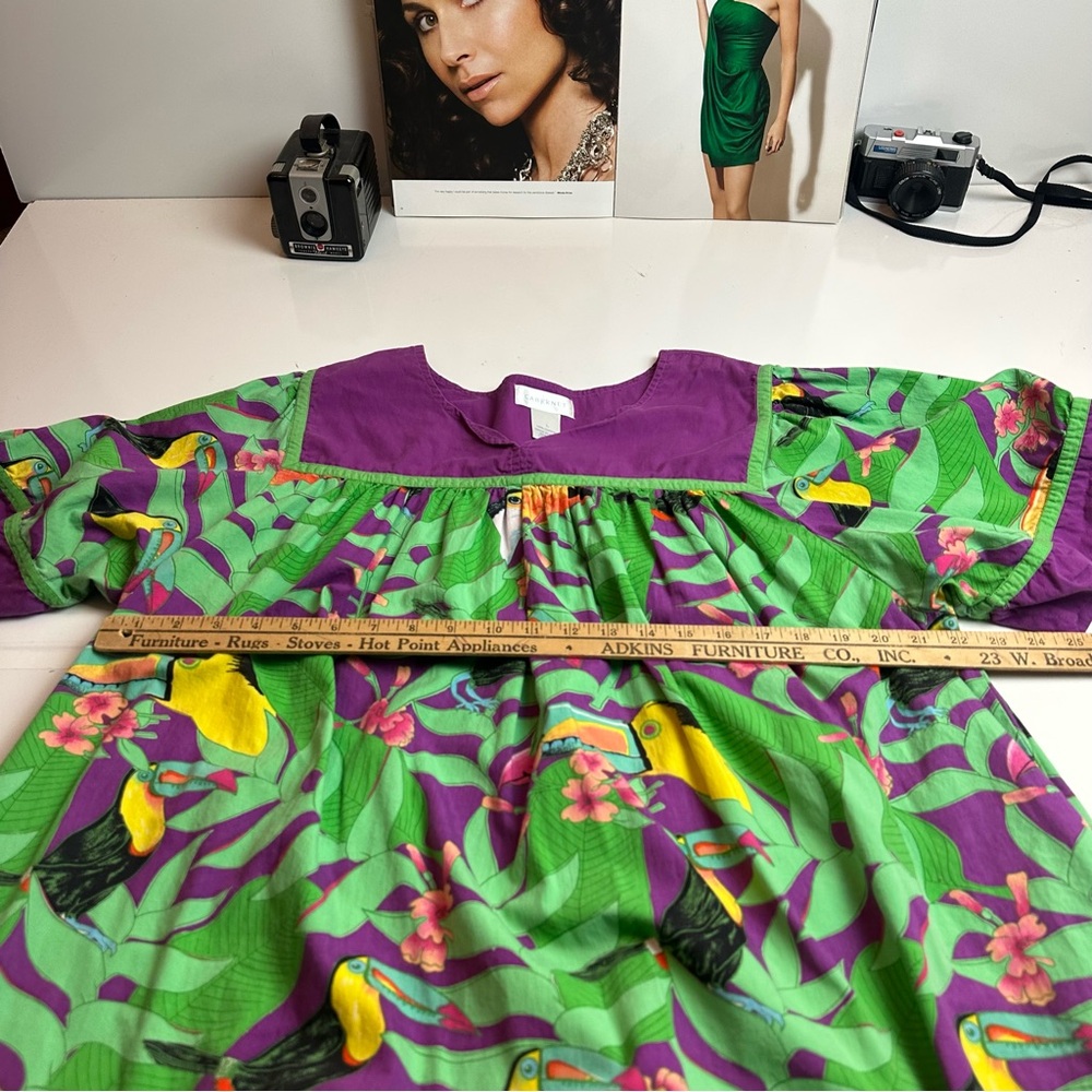Tropical Toucan Cotton Dress | Resort Muumuu · Pockets - Picture 8 of 10